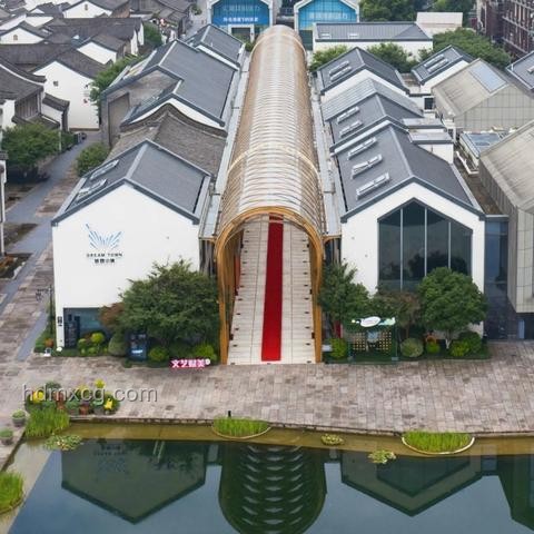 八考考生的创新启示：从重复中寻找突破路径